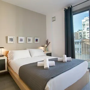 Bbarcelona Gaudi Flats İspanya